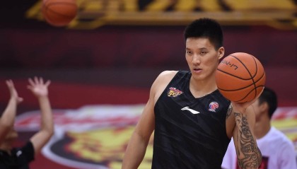 媒体人：吉林为曾繁日预留注册名额，预计11月完成注册