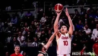 王俊杰-郭导临别嘱咐我在美国一定要自律，细节到包括交什么朋友